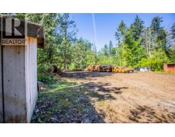 3250 Gunpowder Trail, Hornby Island, BC V0R1Z0 Photo 12