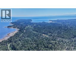 3250 Gunpowder Trail, Hornby Island, BC V0R1Z0 Photo 47