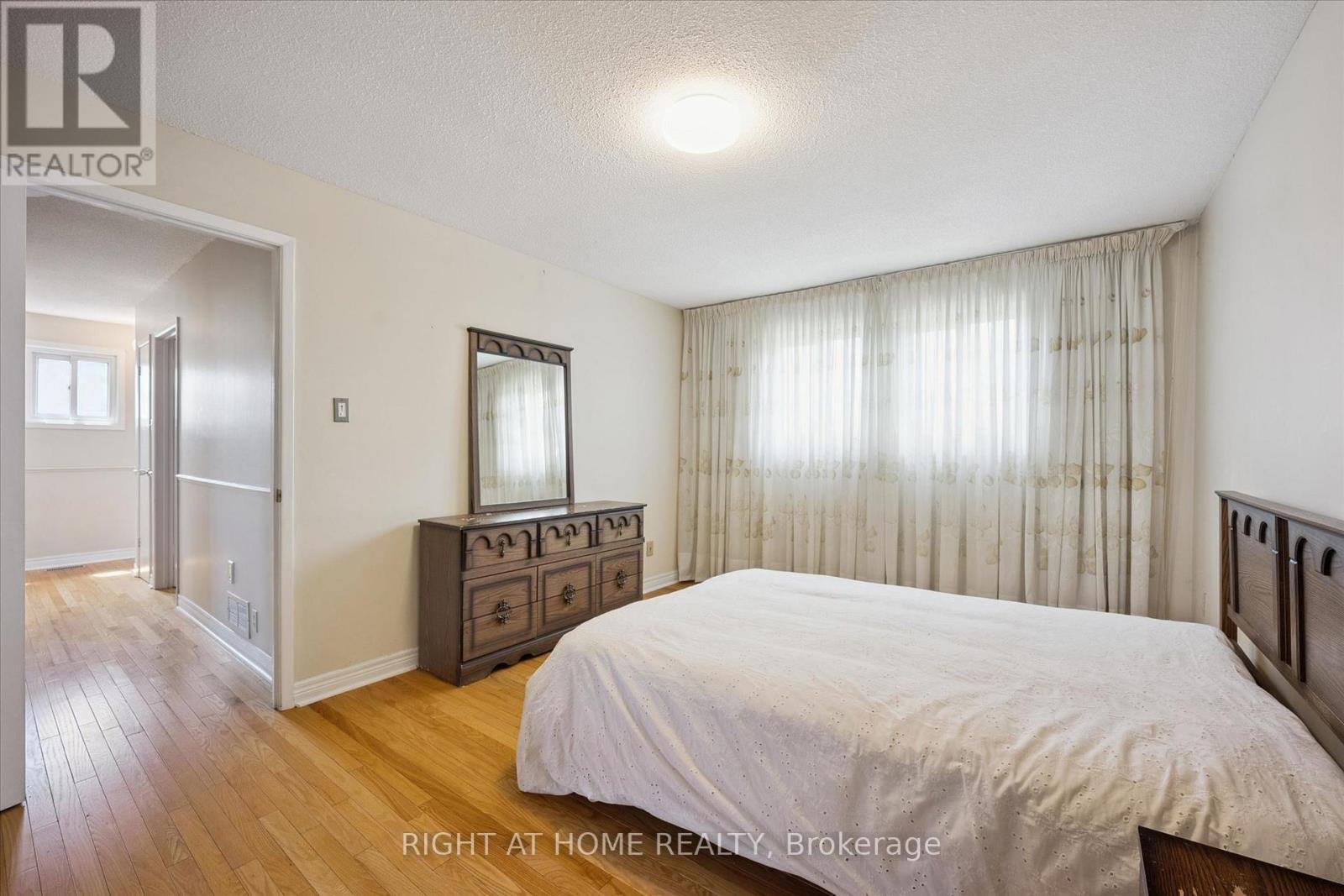 37 MOFFATT AVENUE - 17