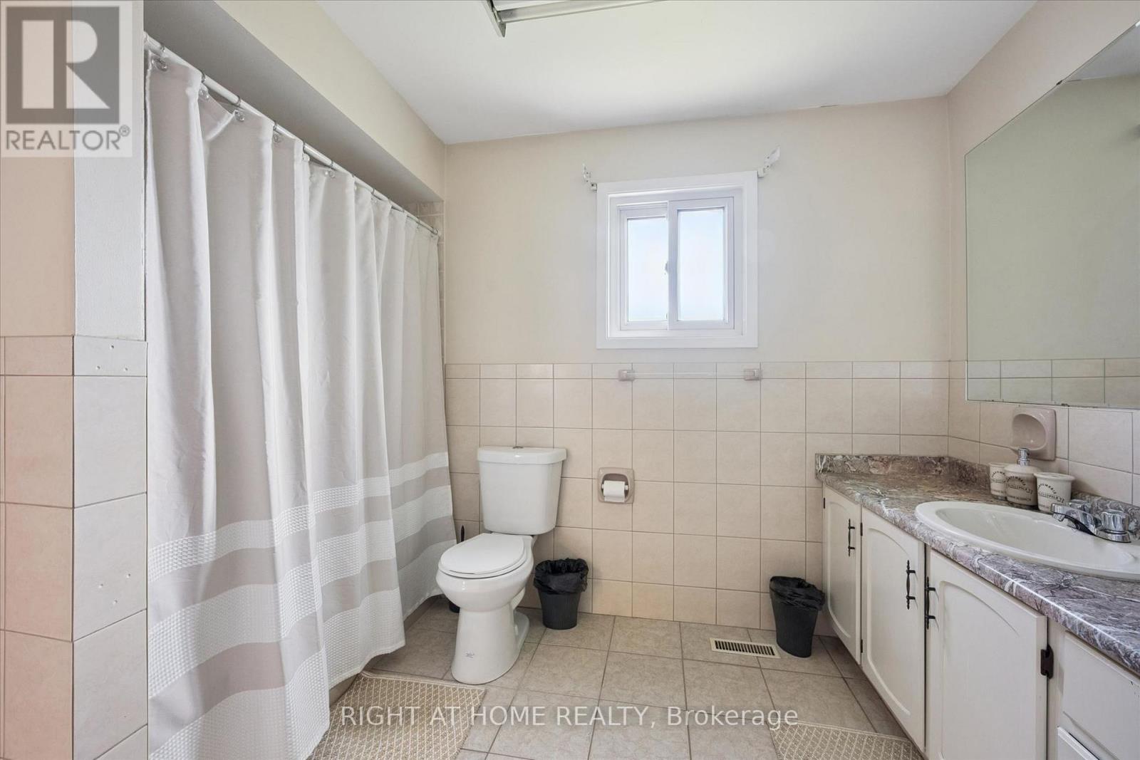 37 MOFFATT AVENUE - 19