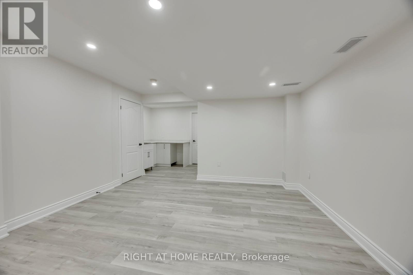 #13 1015 GALESWAY BOULEVARD - 31