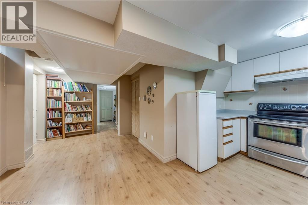 1209 OLD OAK Drive - 30