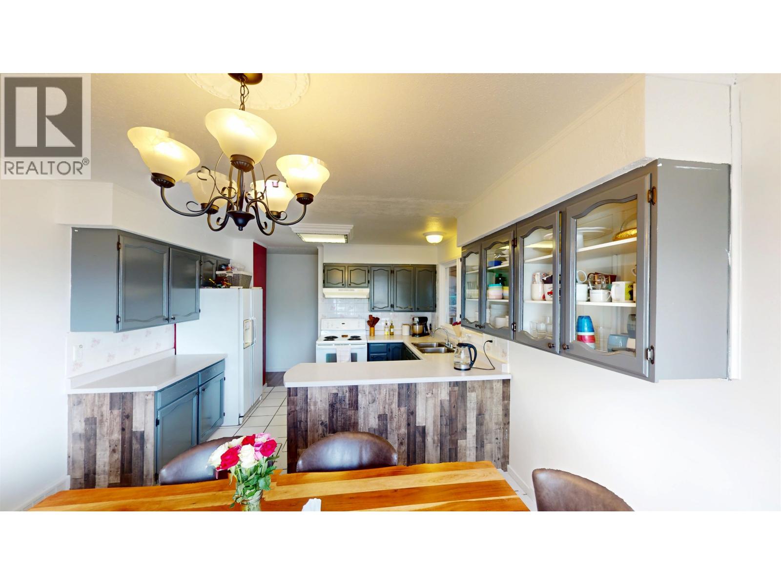 9219 103 AVENUE - 8