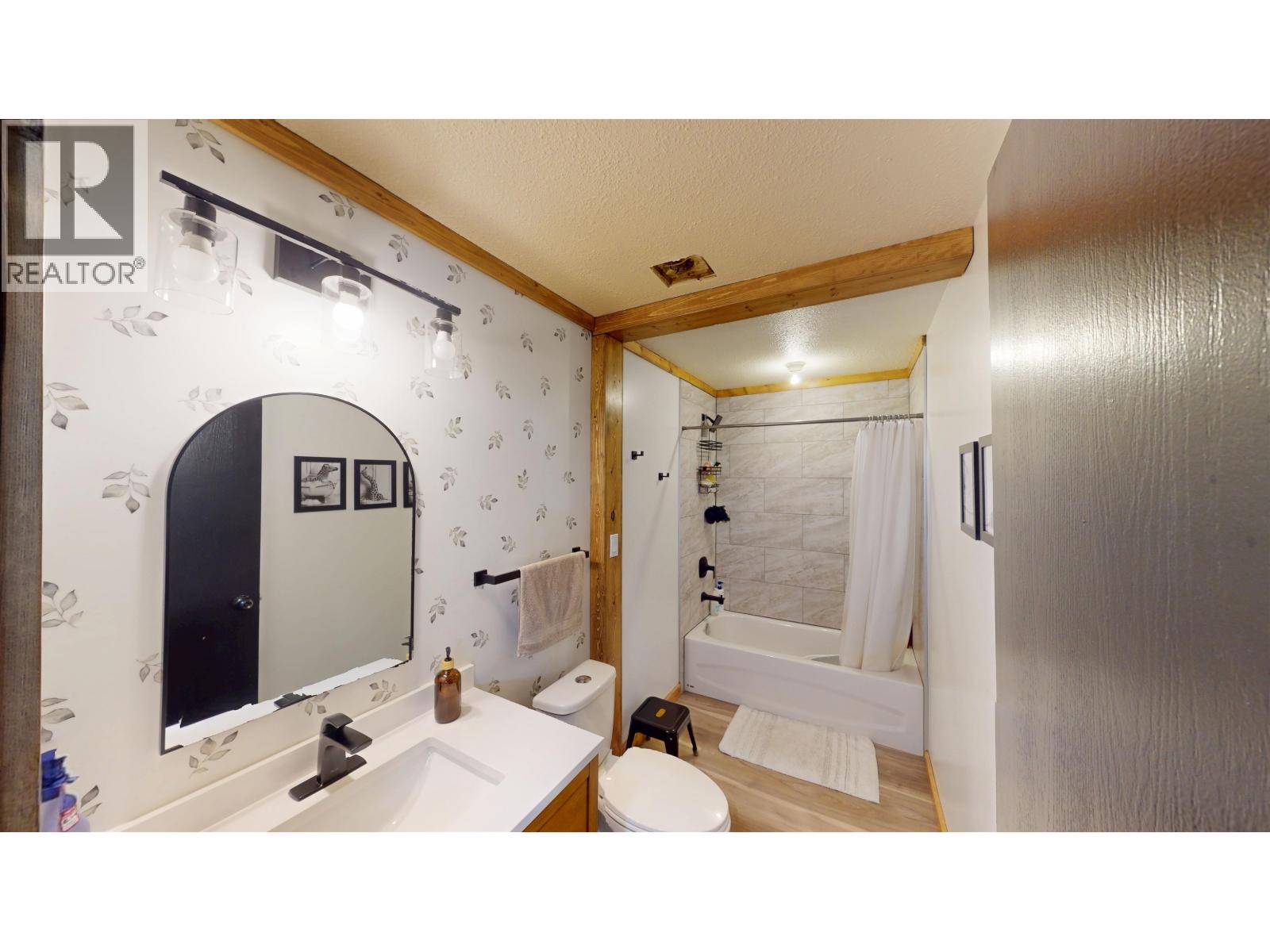 9219 103 AVENUE - 14