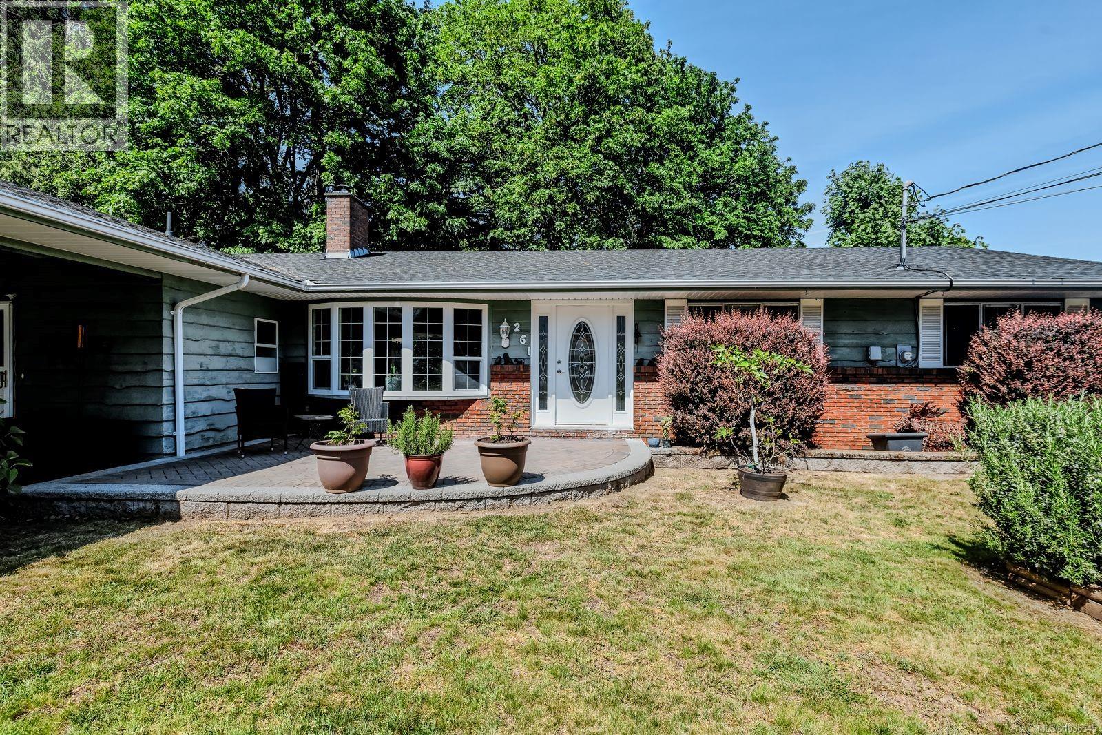261 Frankies Pl - 2