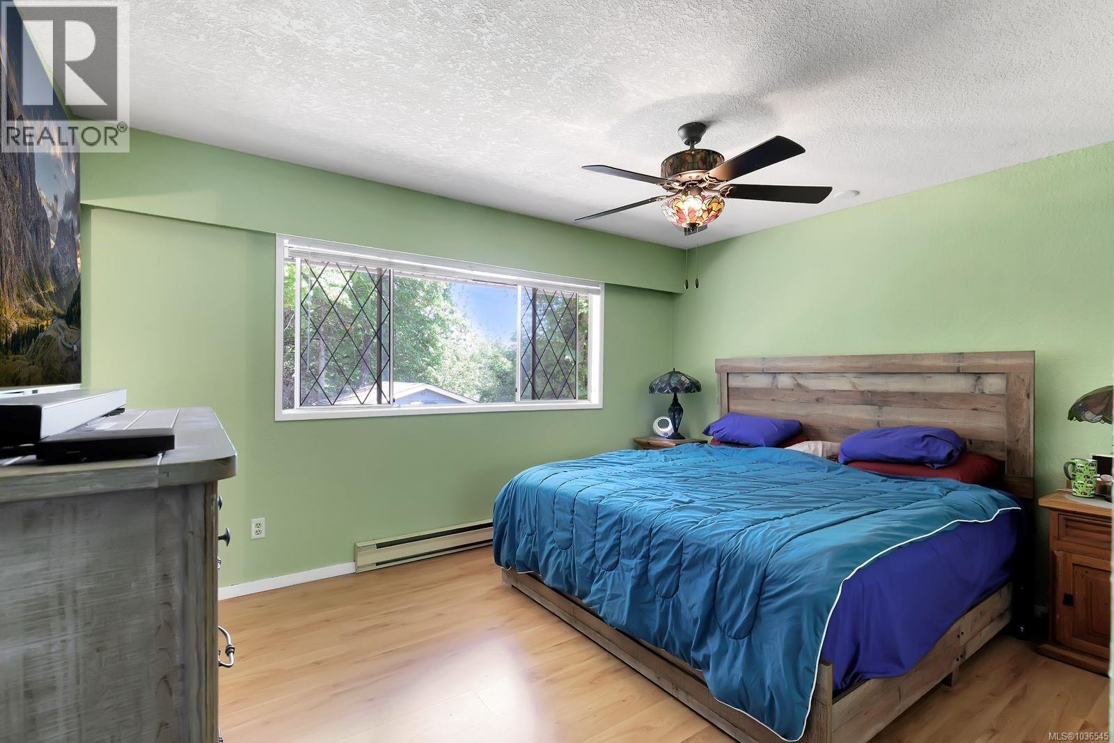 261 Frankies Pl - 33