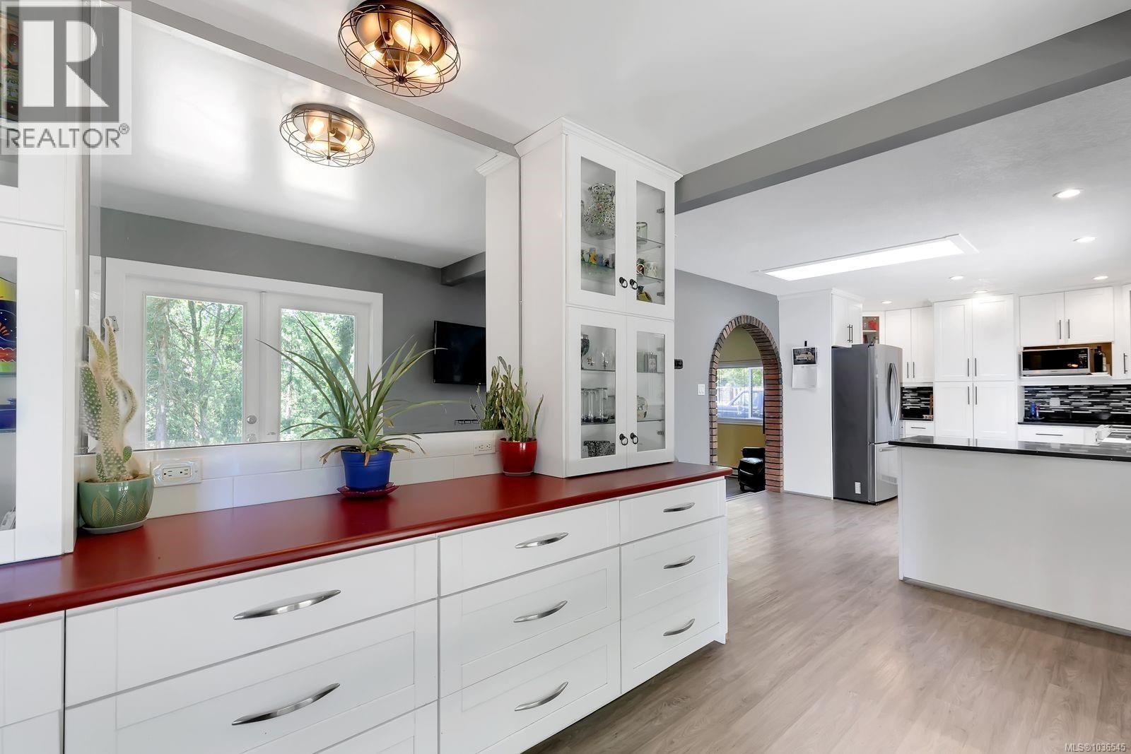 261 Frankies Pl - 10