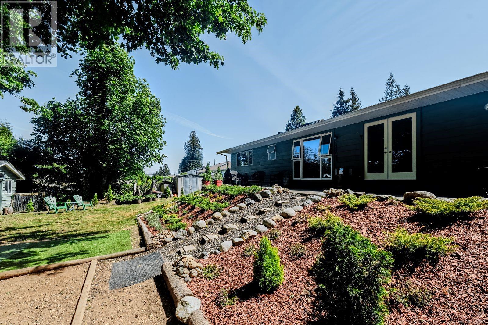 261 Frankies Pl - 23