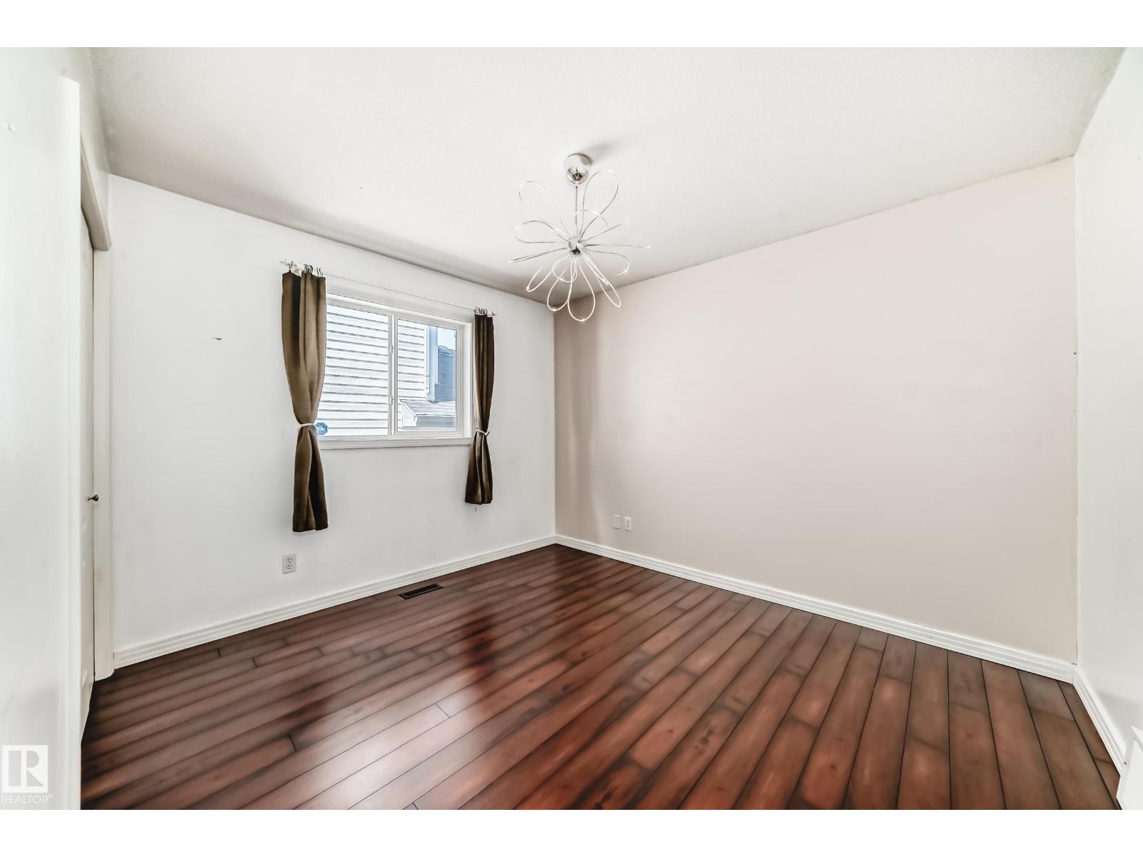 4823 147 AV NW, Edmonton