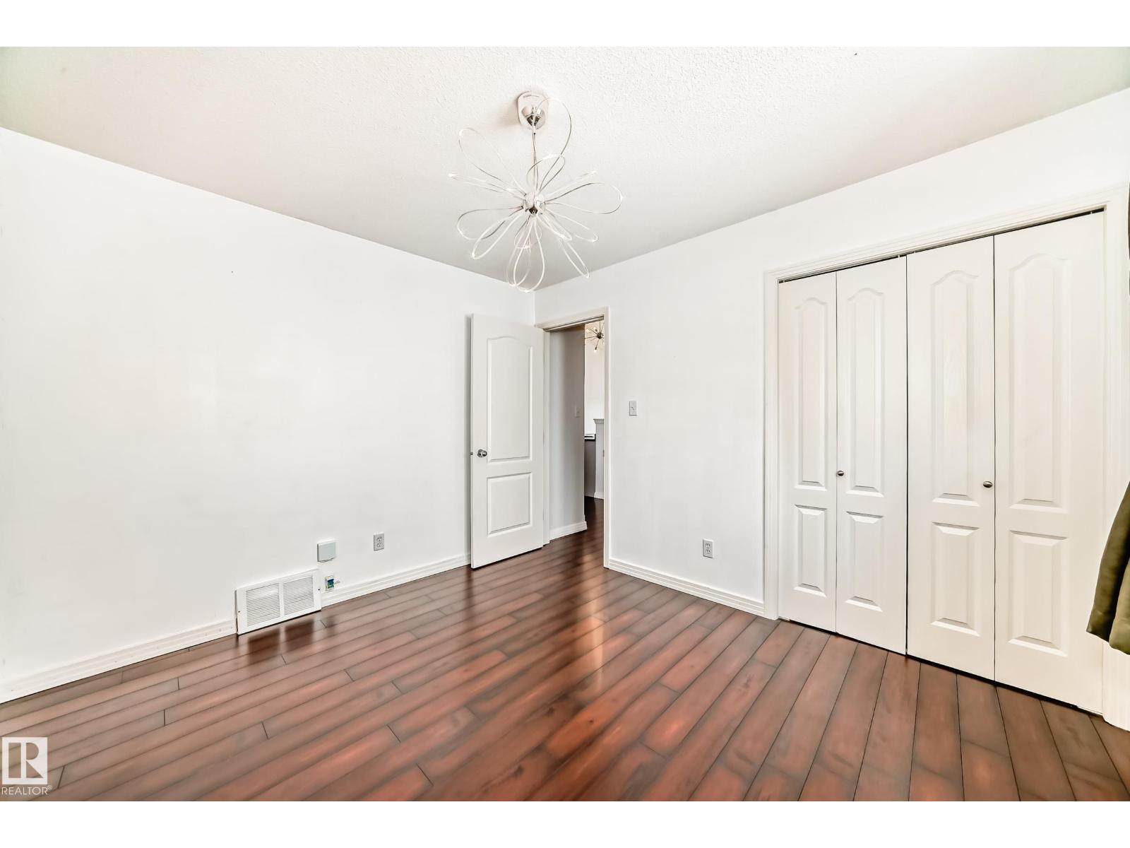 4823 147 AV NW - 18