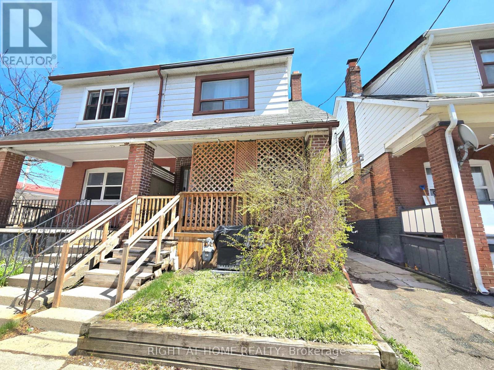 633 GREENWOOD AVENUE - 1