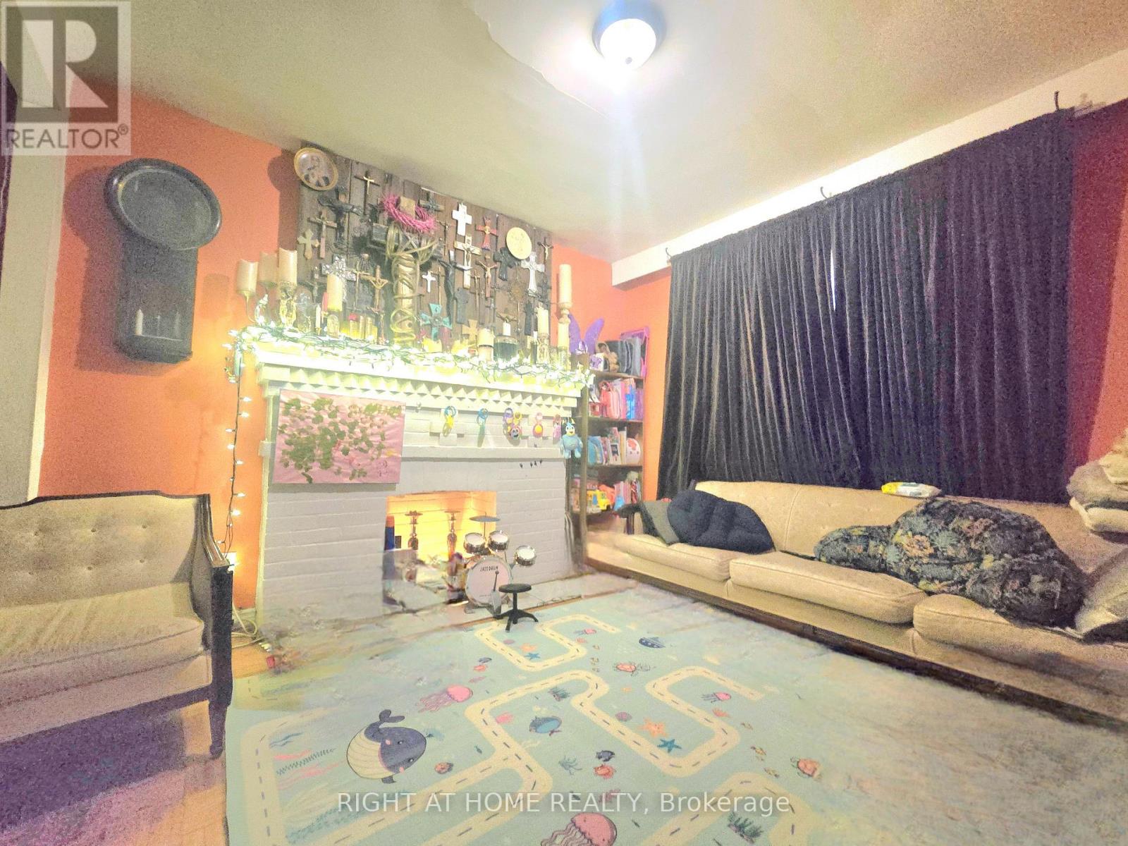 633 GREENWOOD AVENUE - 2
