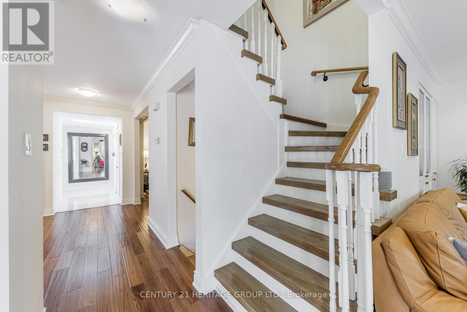 36 HALLMARK COURT - 14