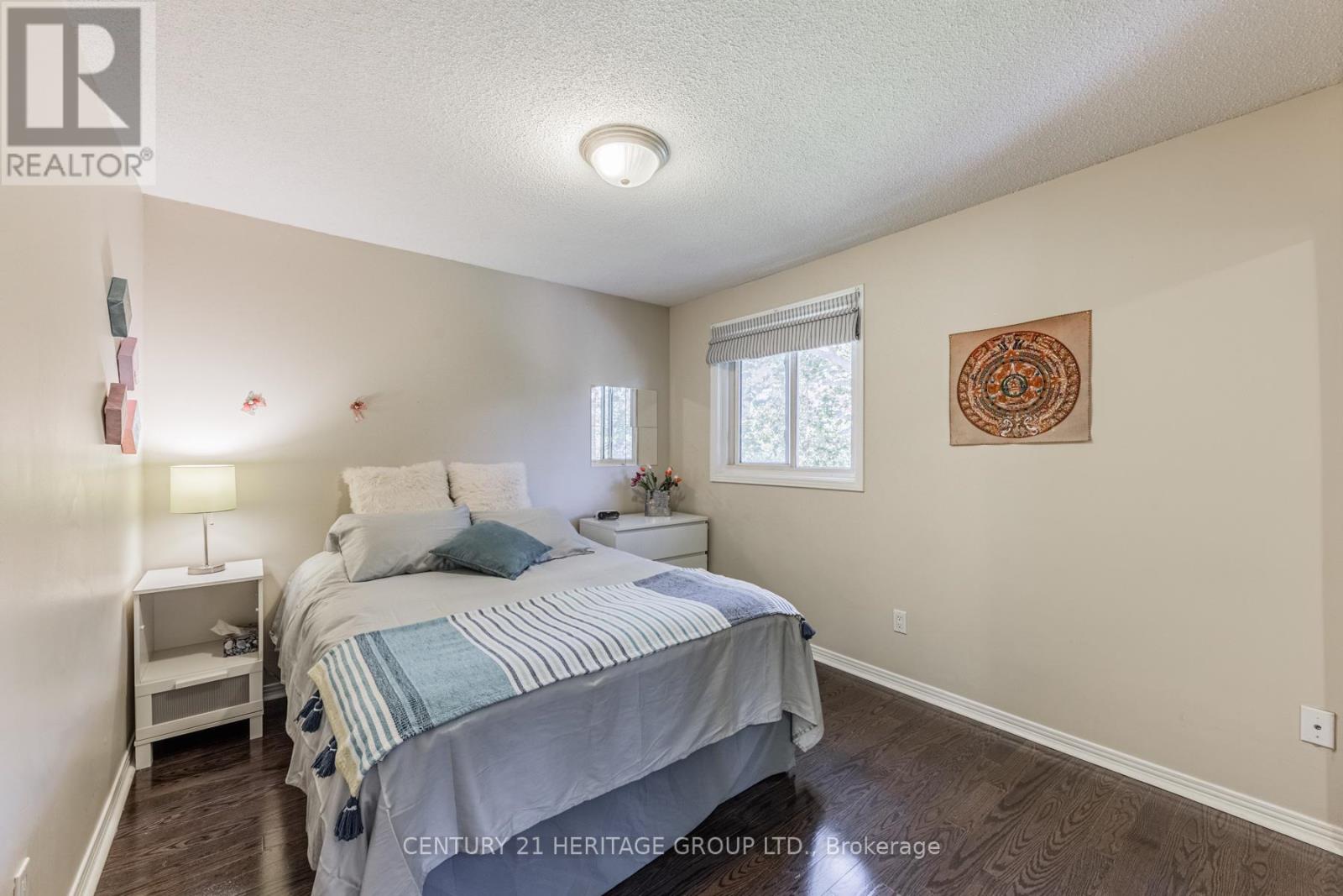 36 HALLMARK COURT - 21