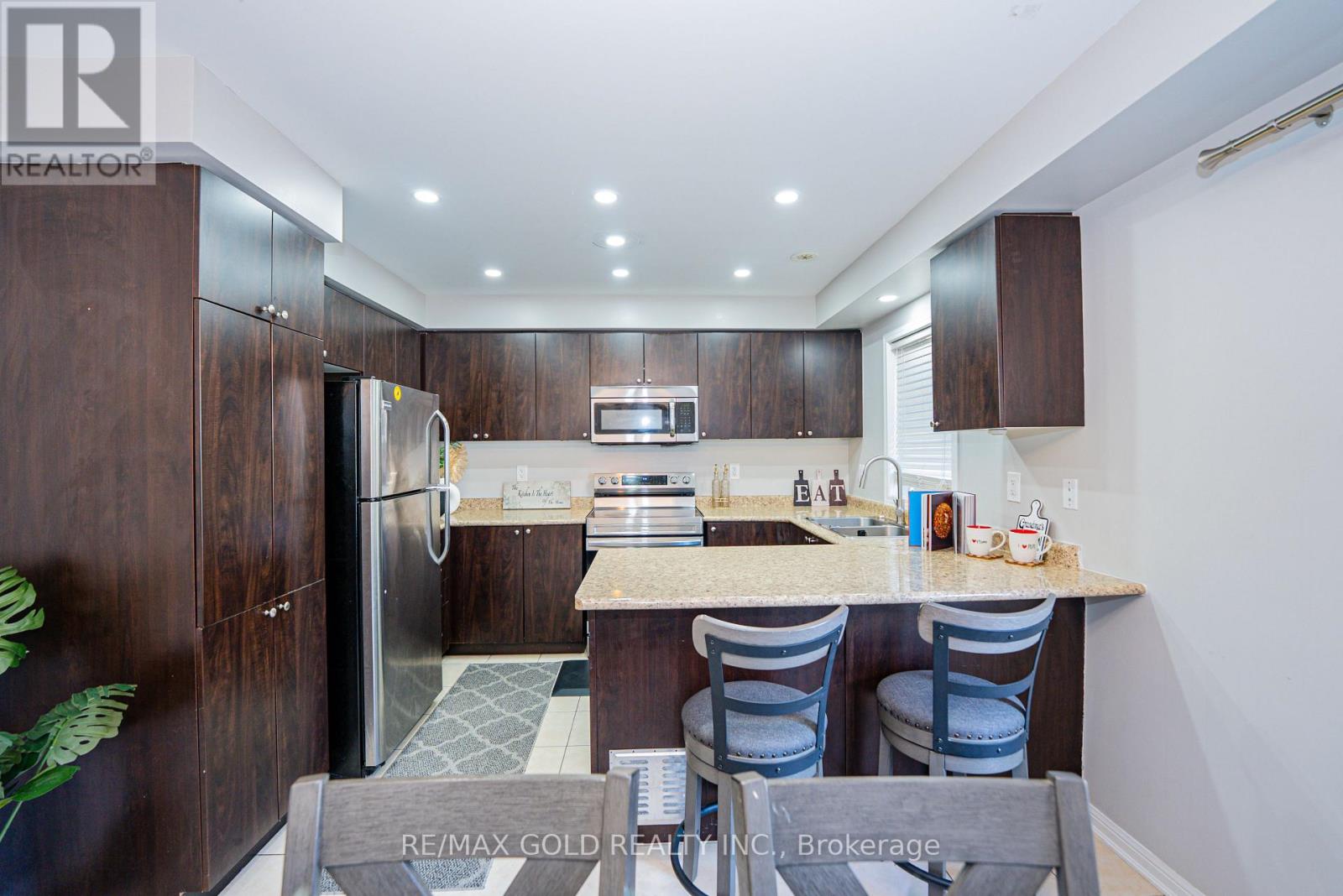 45 ARIEL ROAD - 14