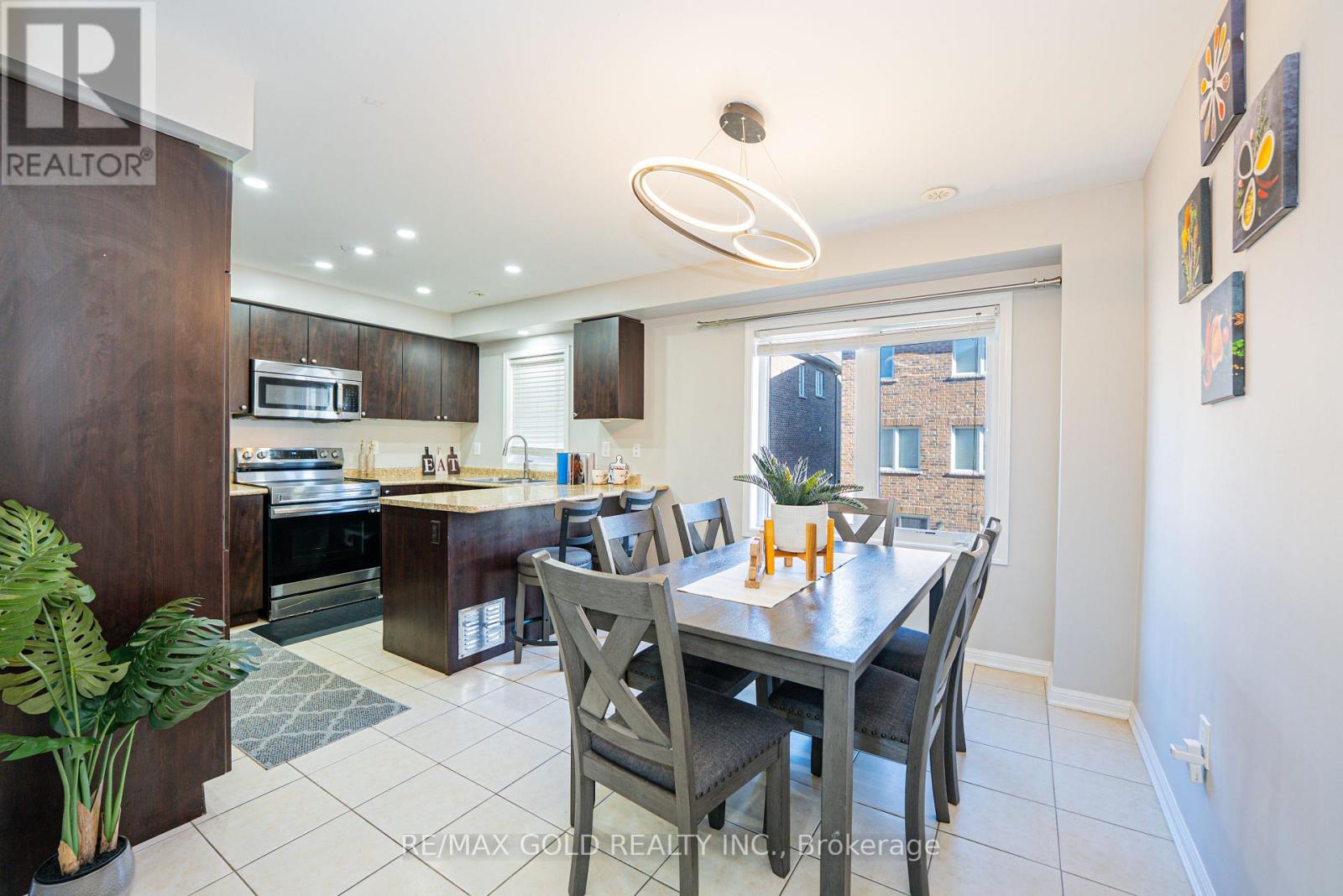 45 ARIEL ROAD - 15