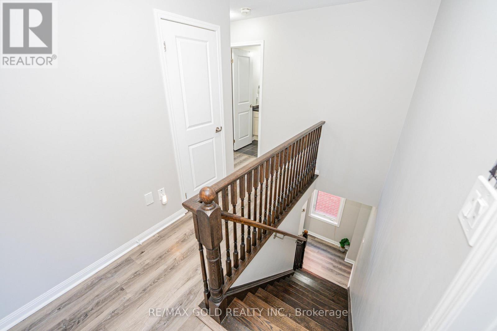 45 ARIEL ROAD - 20