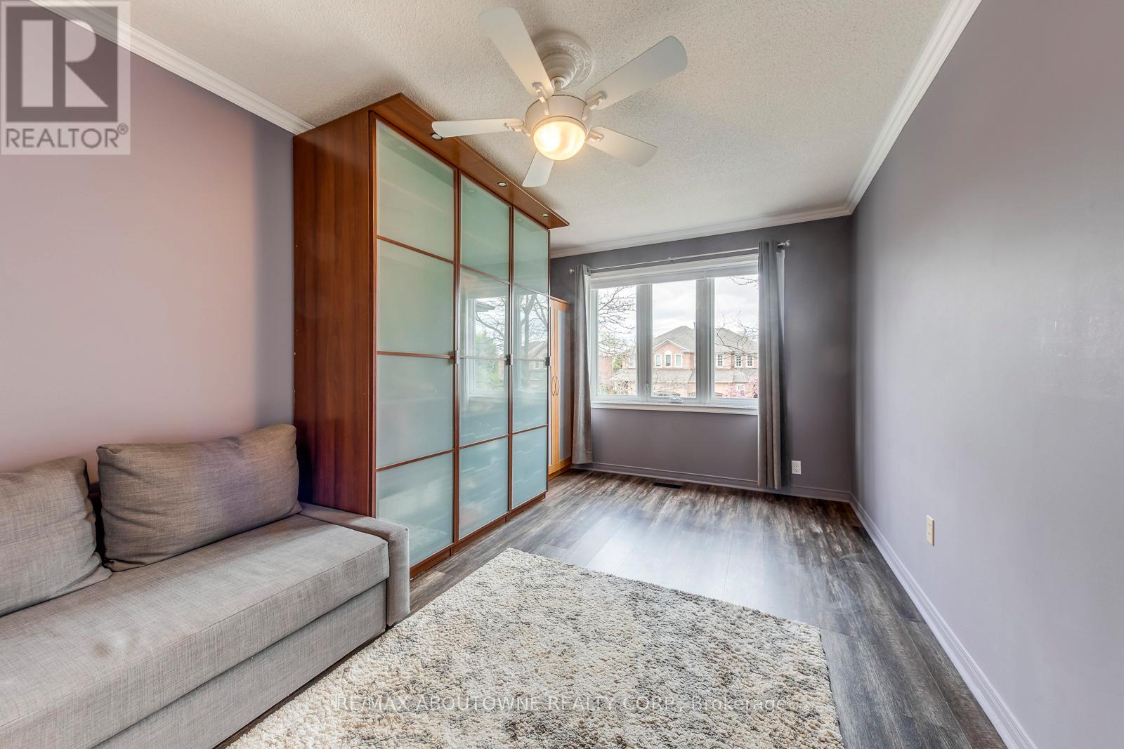 1209 OLD OAK DRIVE - 25