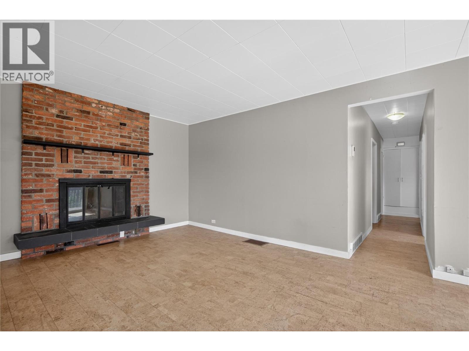 902 Gore Street - 13