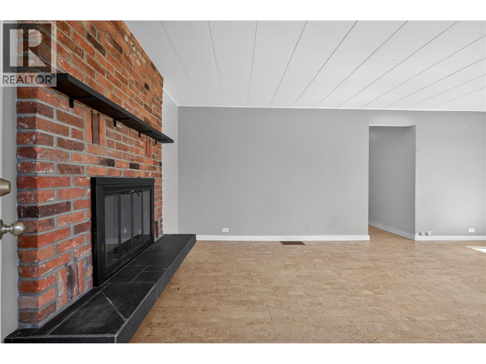 902 Gore Street - 7