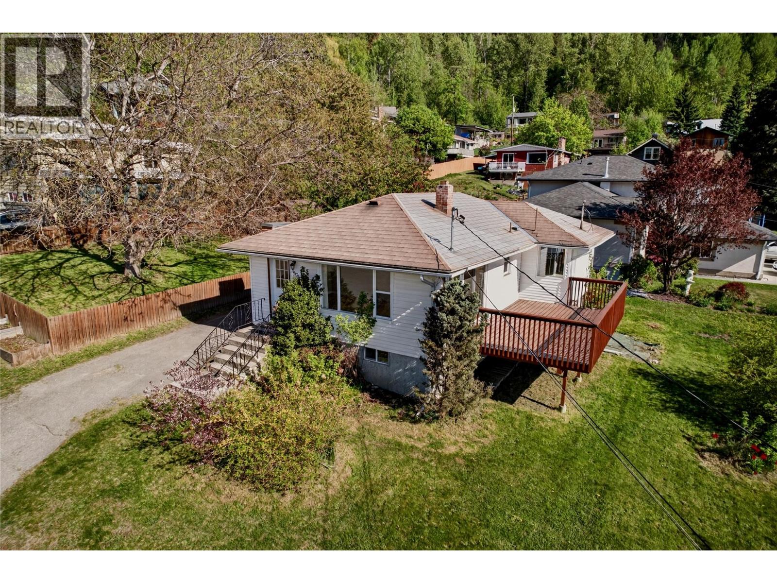 902 Gore Street - Image 3