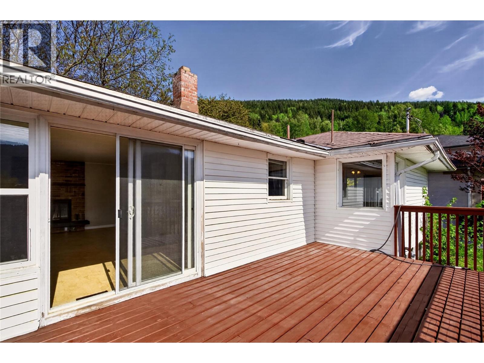 902 Gore Street - 12