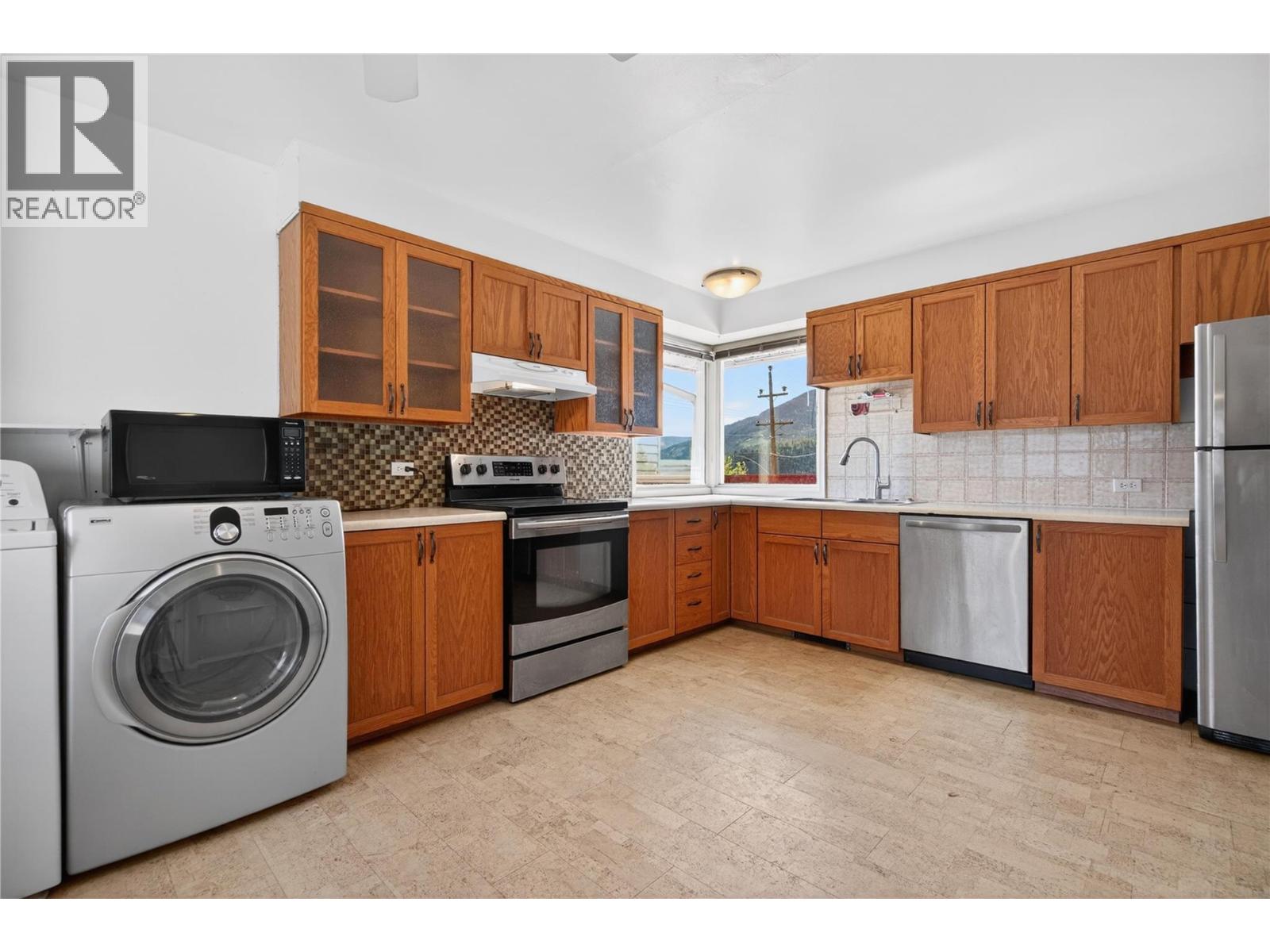 902 Gore Street - 16