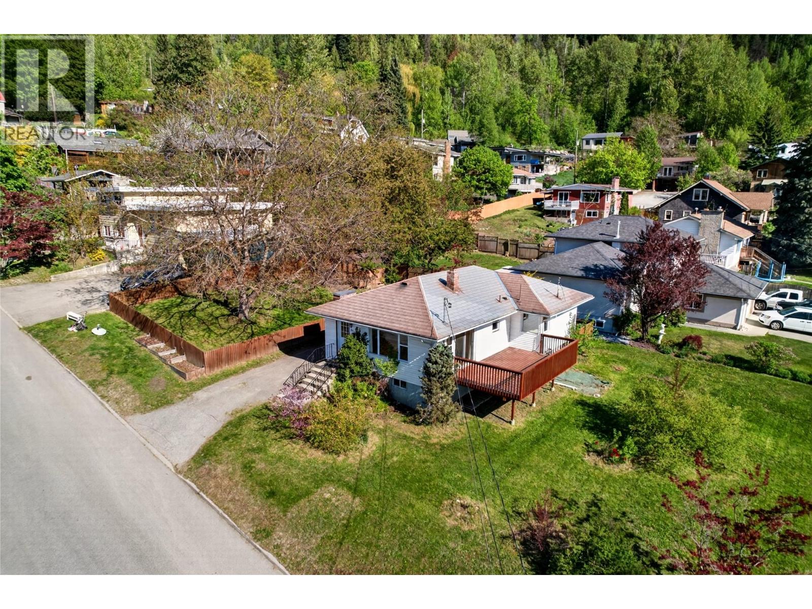 902 Gore Street - 46