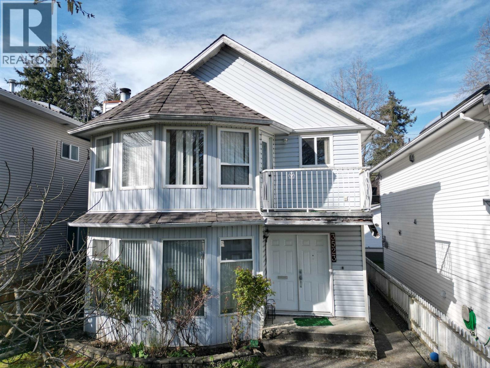 3 Bed, 3 Bath House for Sale in Vancouver – 3523 NAPIER STREET, Vancouver – MLS# R3121217 - Image 22