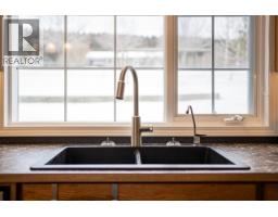 5663 Horse Lake Road, 100 Mile House, BC V0K2E1 Photo 10