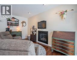 5663 Horse Lake Road, 100 Mile House, BC V0K2E1 Photo 18