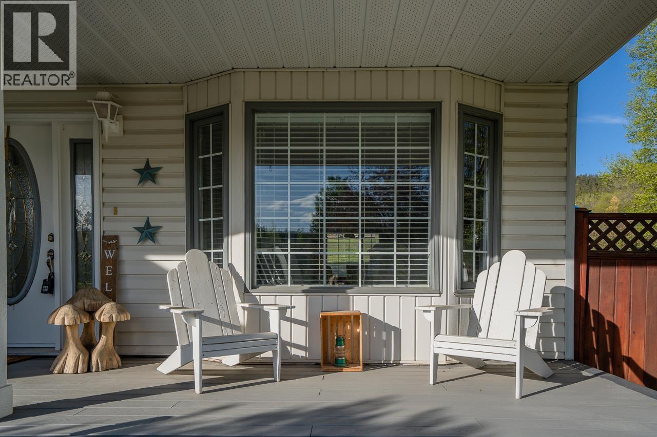 5663 HORSE LAKE ROAD - 35