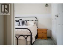 5663 Horse Lake Road, 100 Mile House, BC V0K2E1 Photo 25