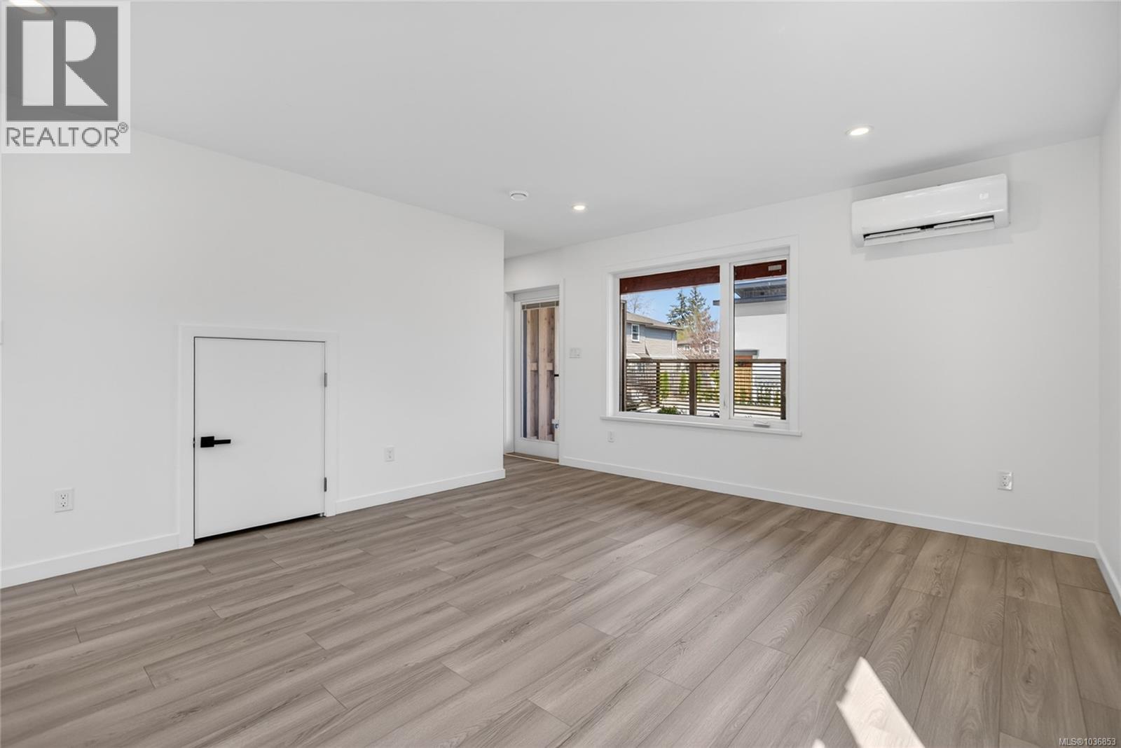 #2 1590 Piercy Ave - 14