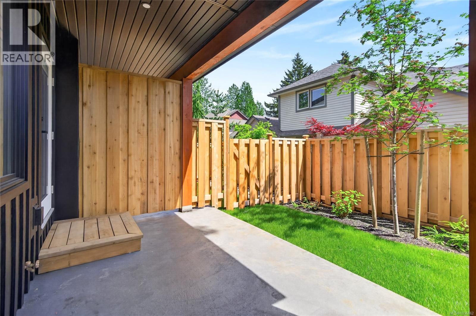 #4 1590 Piercy Ave - 17
