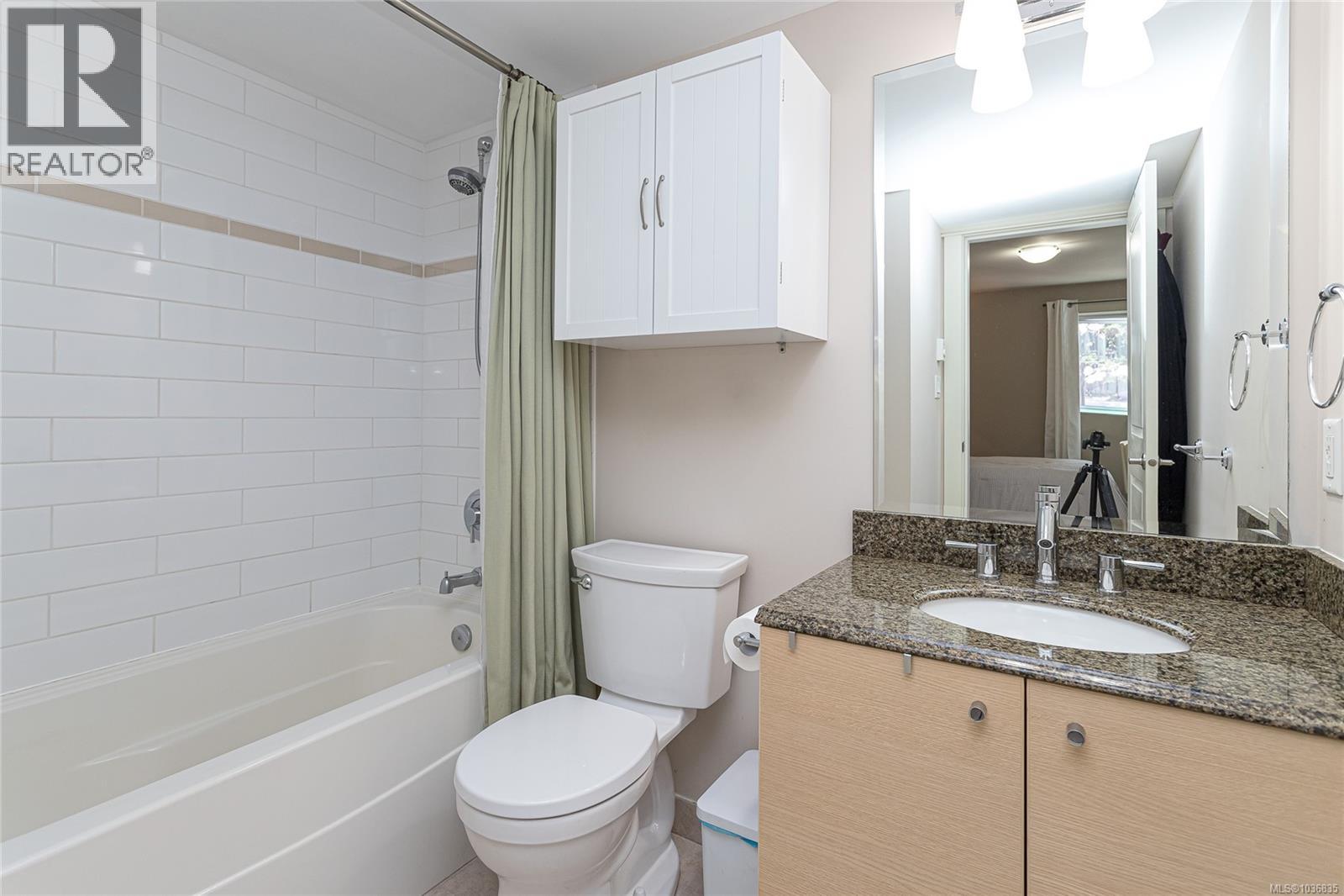 216 1315 Esquimalt Road, Esquimalt