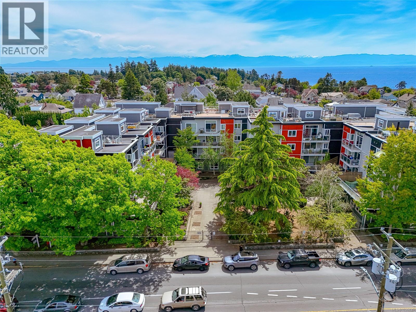 216 1315 Esquimalt Road, Esquimalt