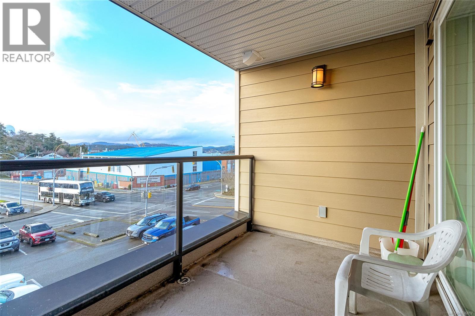 313 1405 Esquimalt Road, Esquimalt