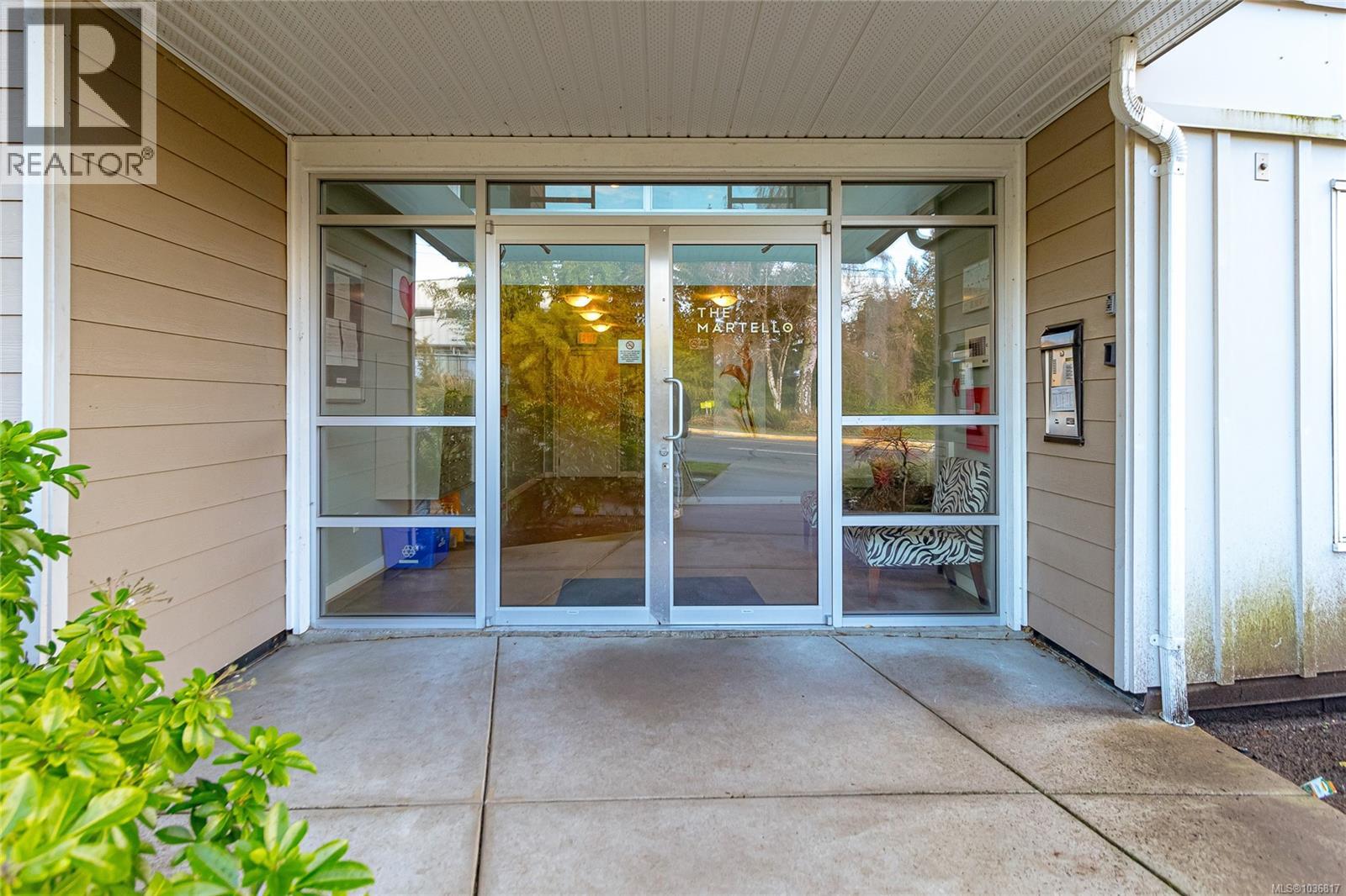 313 1405 Esquimalt Road, Esquimalt