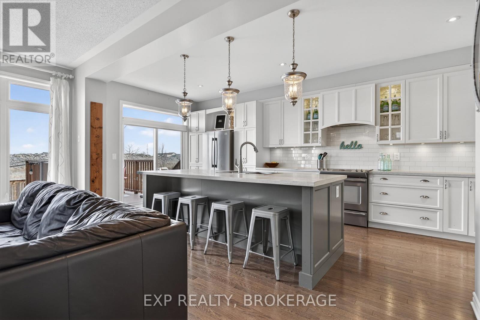 1140 ESCALA CRESCENT - 11