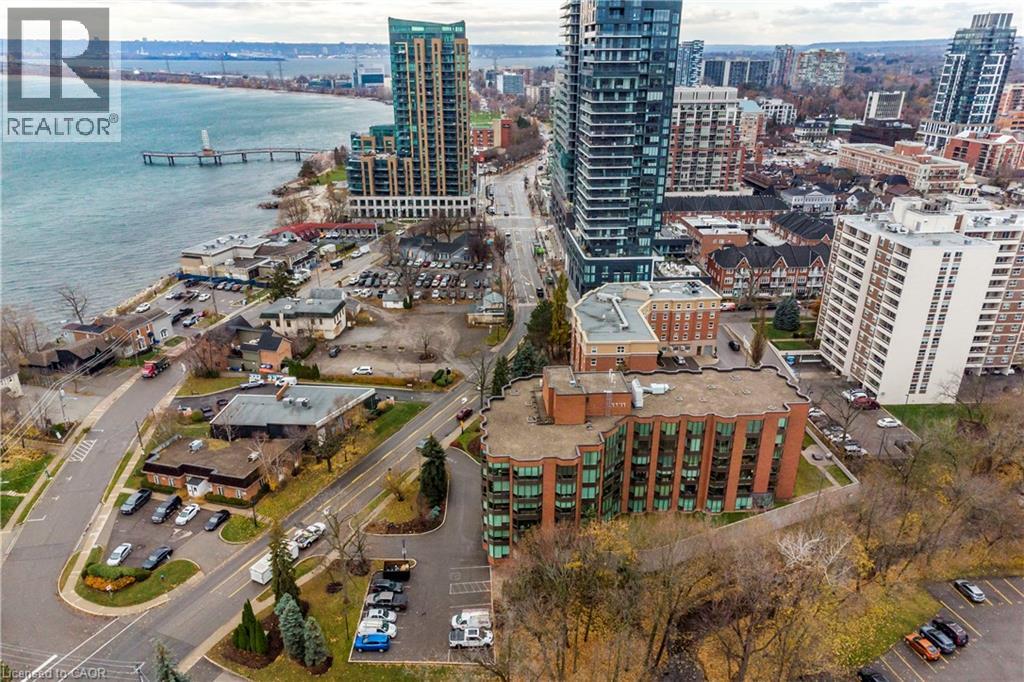 #405 2121 LAKESHORE Road - 33