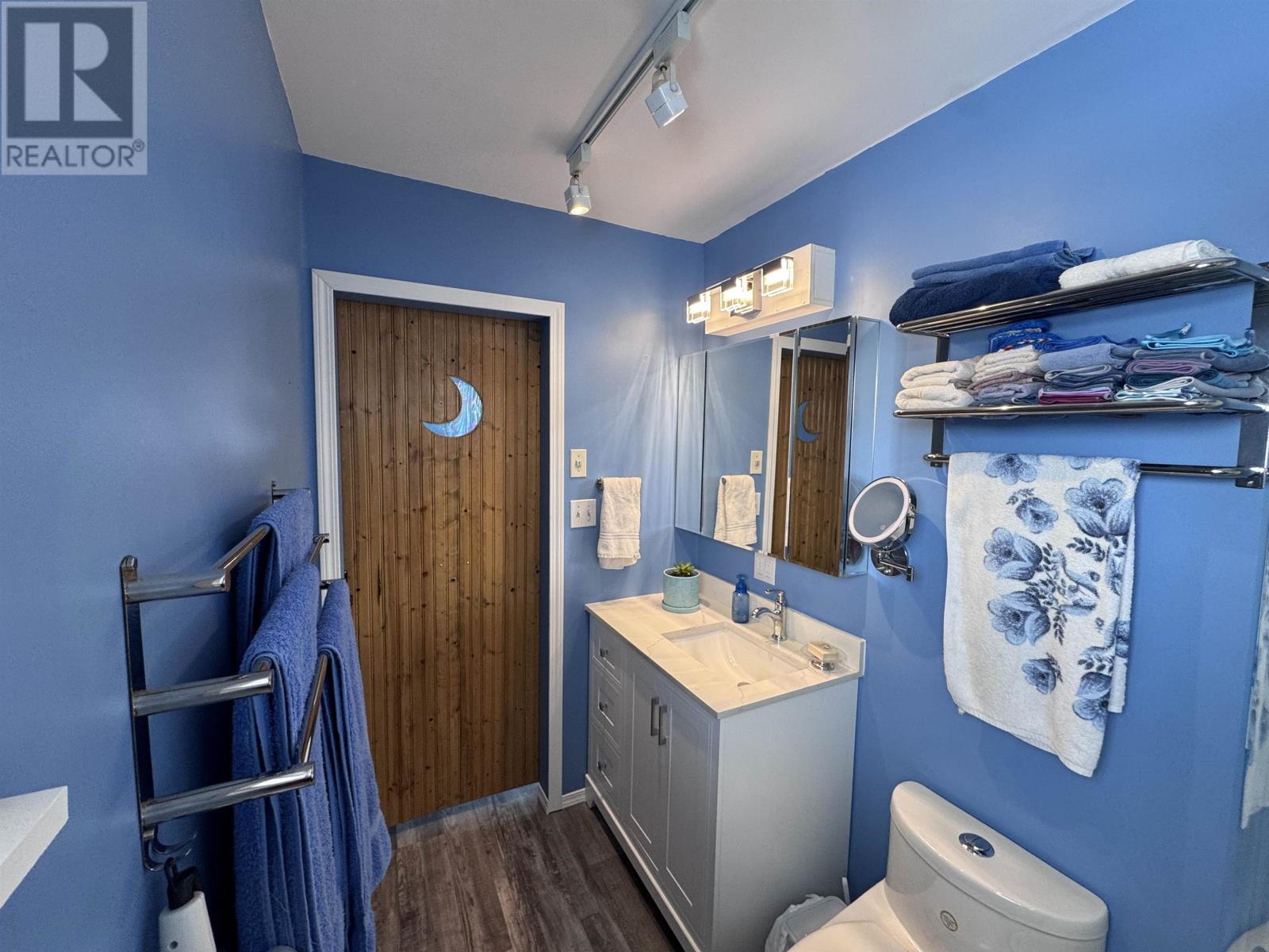 1251 Barnhart RD, EMO, Ontario, P0W1E0 — Photo 2