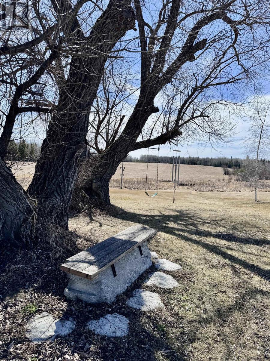 1251 Barnhart RD, EMO, Ontario, P0W1E0 — Photo 7