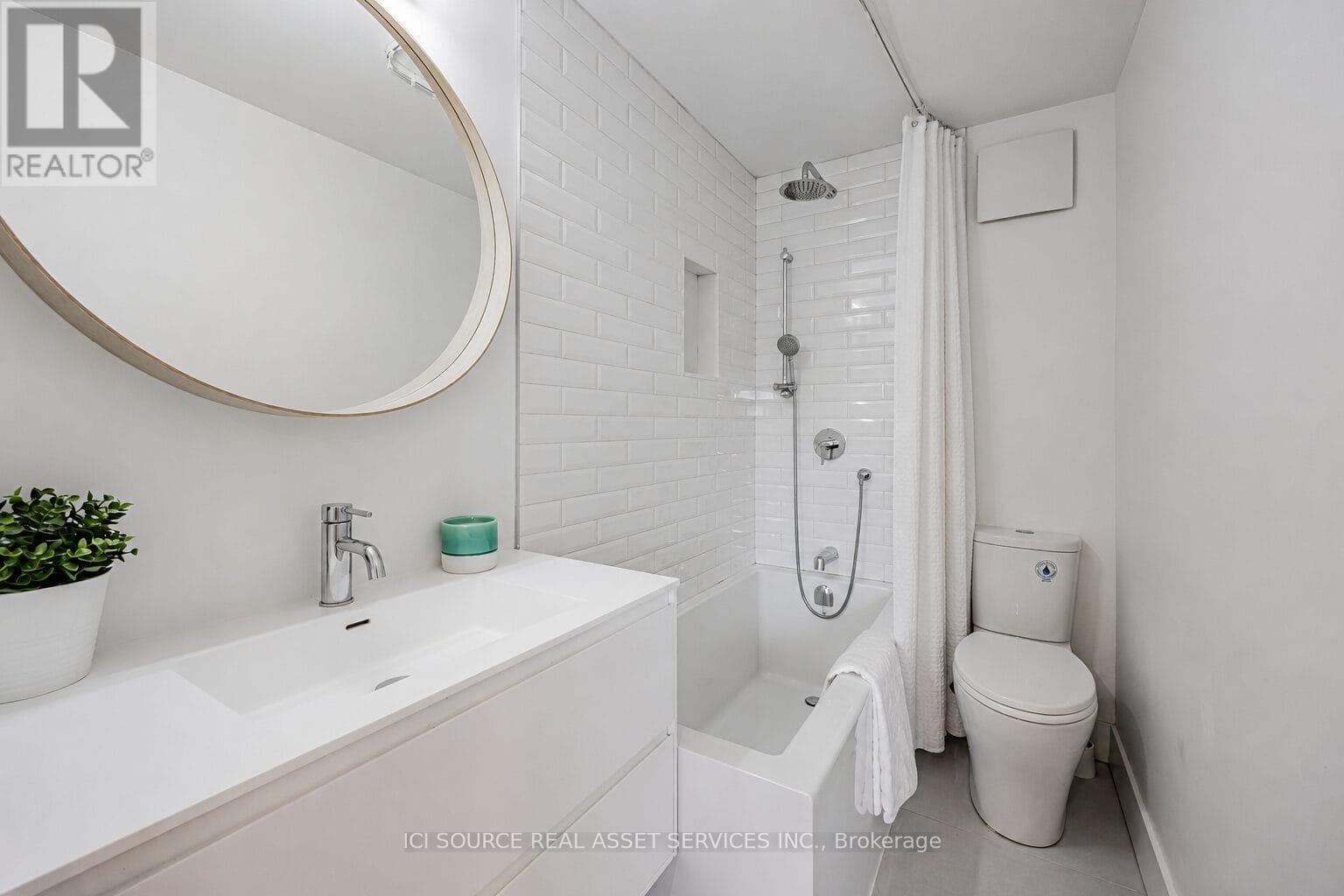 204 - 5 OLD SHEPPARD AVENUE