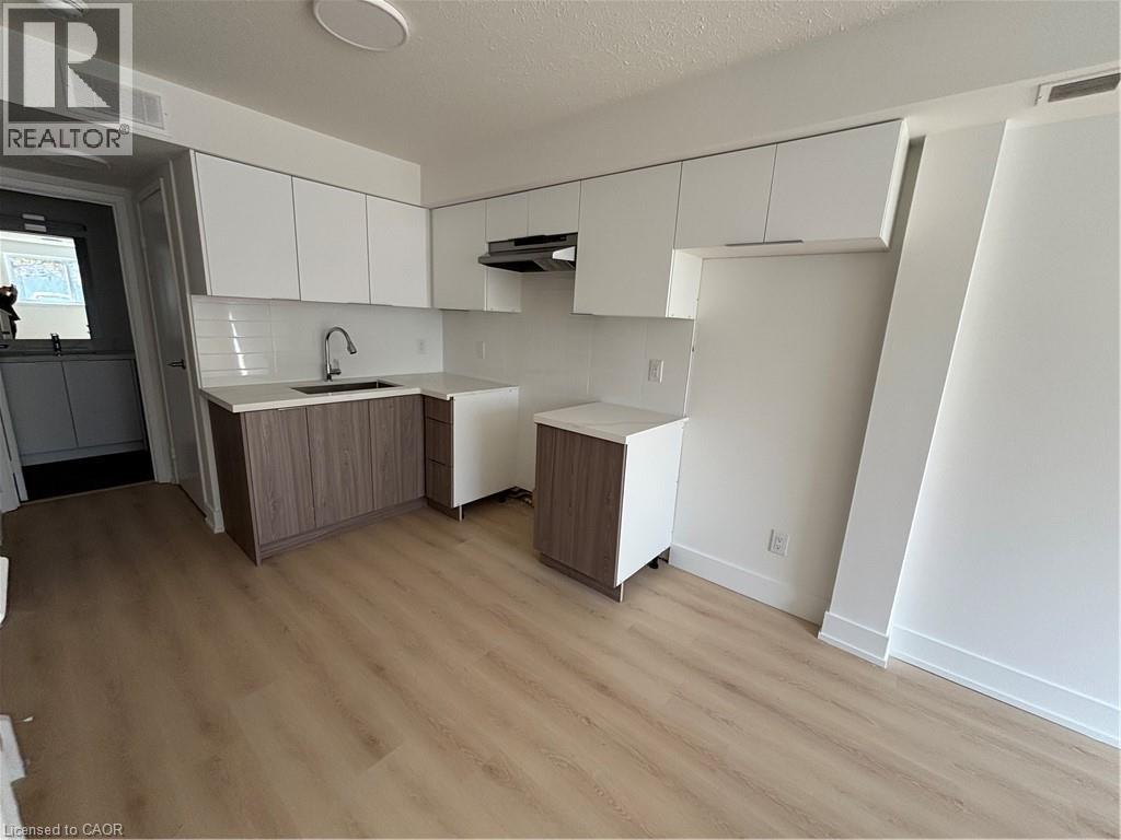 144 W HIGHLAND Road W Unit# 25, Kitchener, Ontario, N2M3B8 — Photo 2