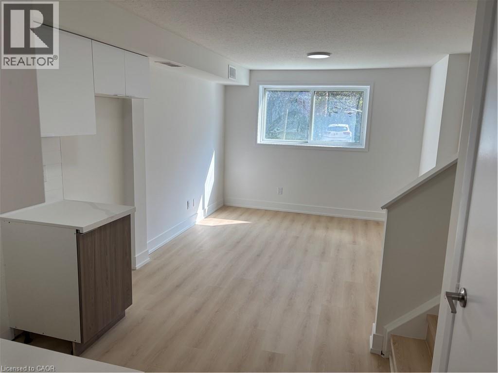 144 W HIGHLAND Road W Unit# 25, Kitchener, Ontario, N2M3B8 — Photo 8