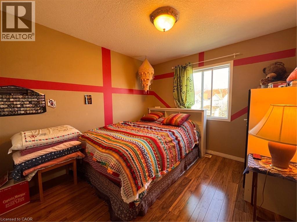 777 KARLSFELD Road, Waterloo, Ontario, N2T2X2 — Photo 10
