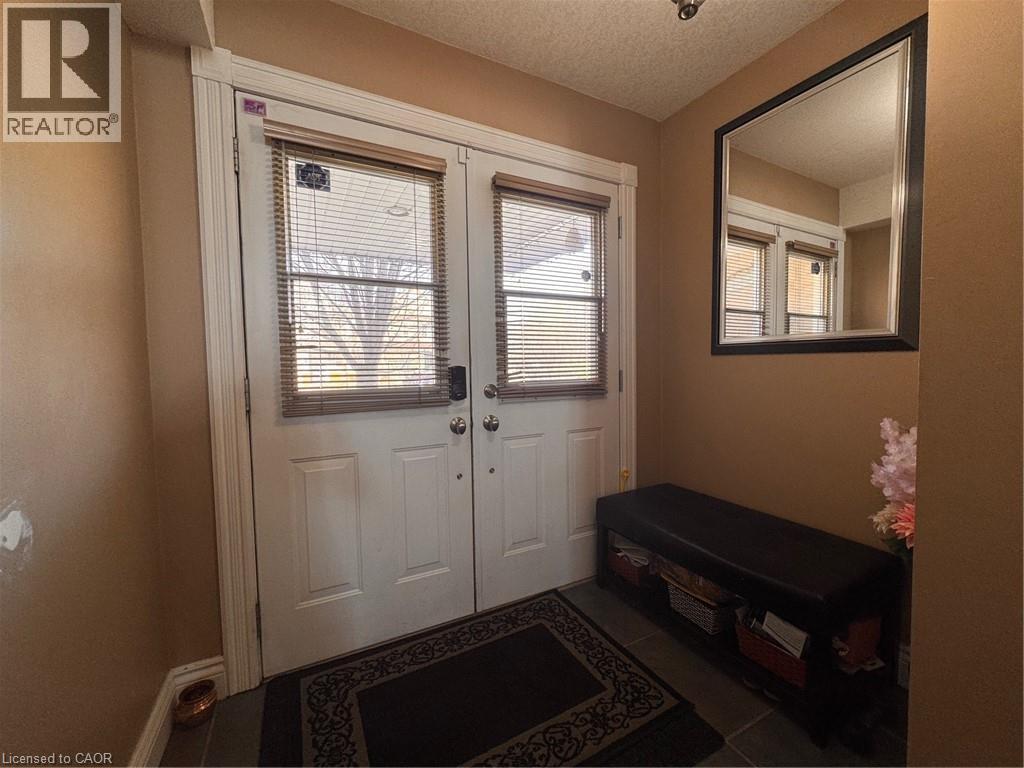 777 KARLSFELD Road, Waterloo, Ontario, N2T2X2 — Photo 16