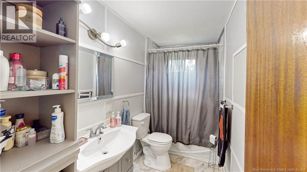 42 Churchland Road - 12