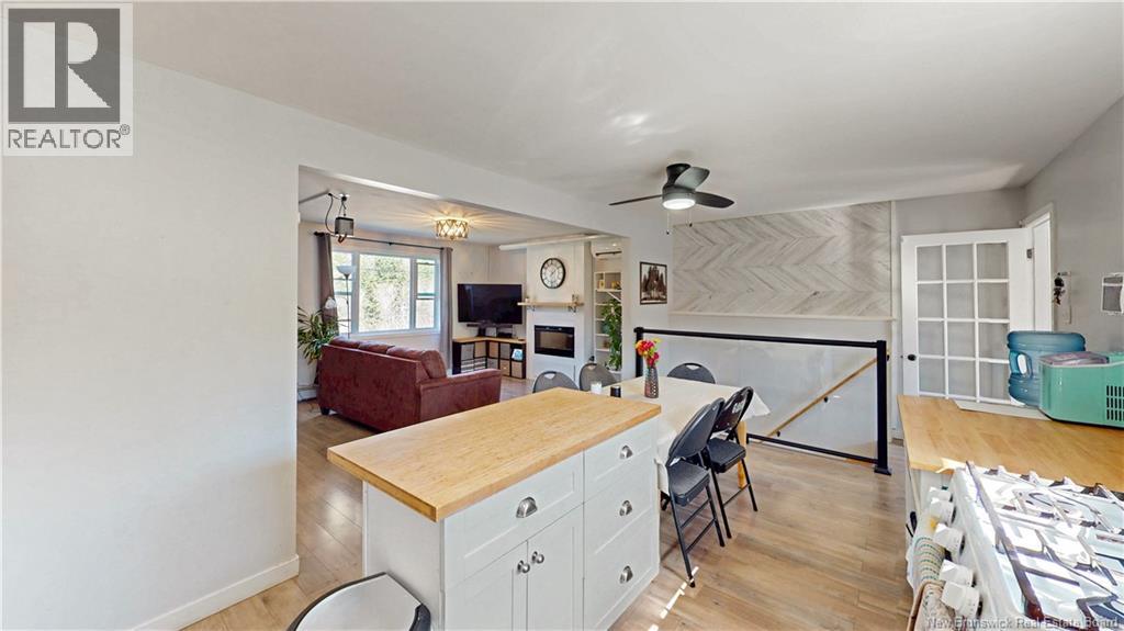 42 Churchland Road - 8